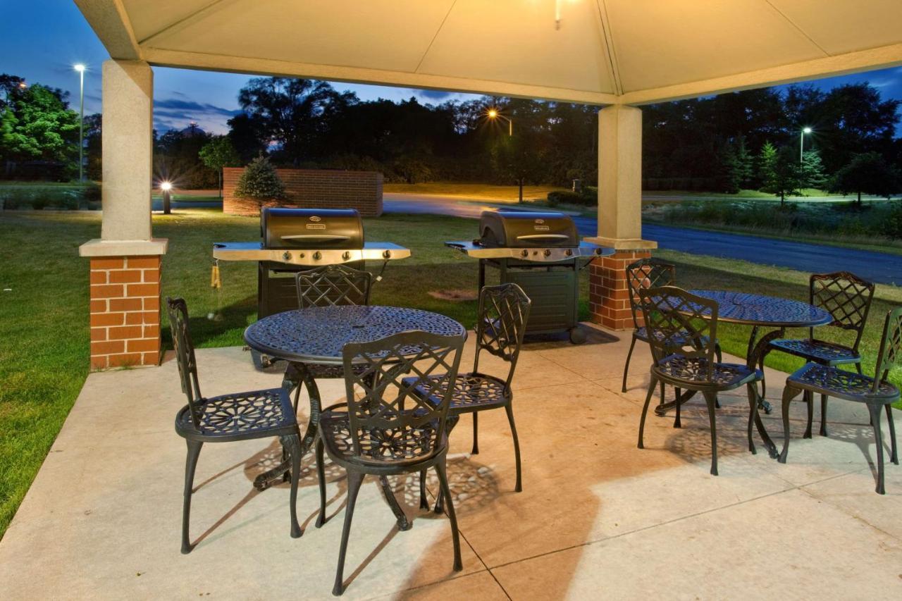 Sonesta Simply Suites Chicago Naperville Warrenville Exterior foto